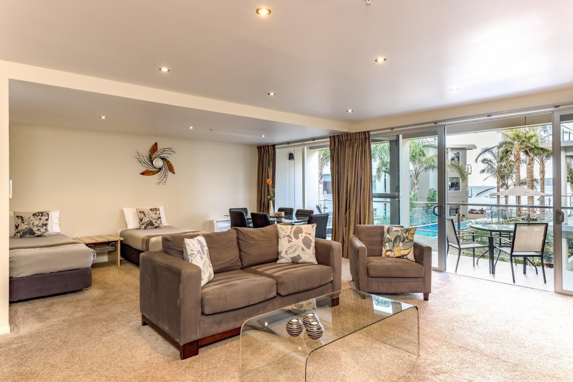 Edgewater Palms Apartments Paihia Exteriör bild