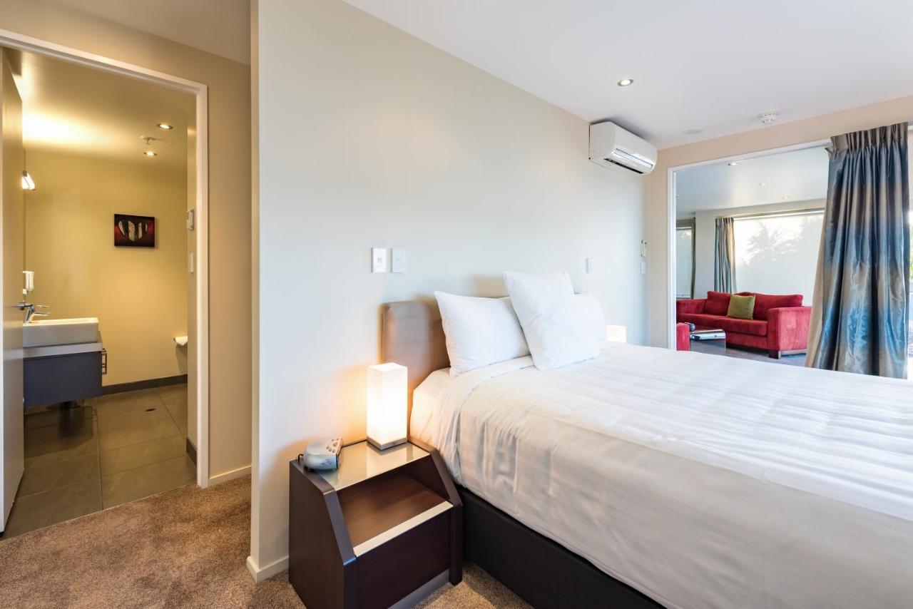 Edgewater Palms Apartments Paihia Exteriör bild